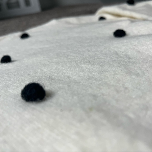 Hem & Thread Hooded Women’s Sweater Size Small White/Cream with Black Polka Dots - Picture 4 of 4